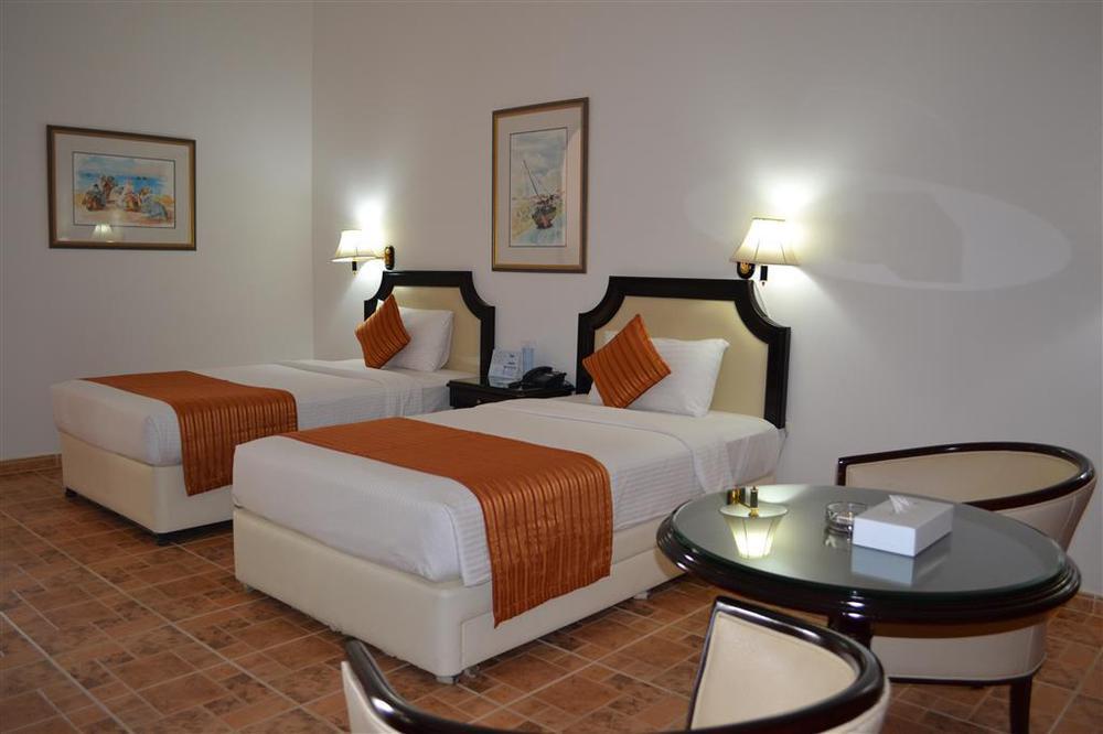 Hotel Tulip Al Rahba 2*